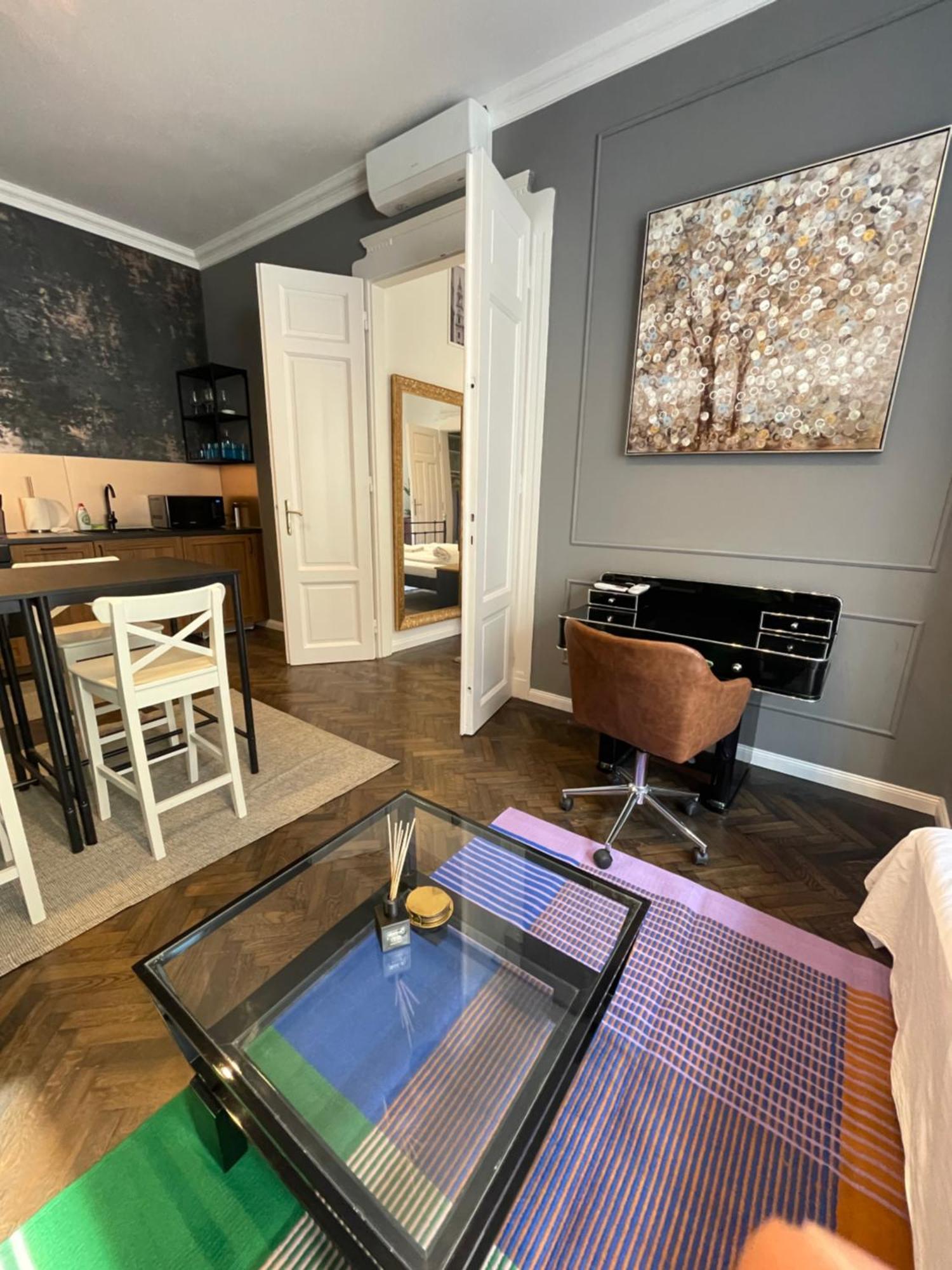 Szip Tatra Gold - Downtown Apartment Budapest Luaran gambar